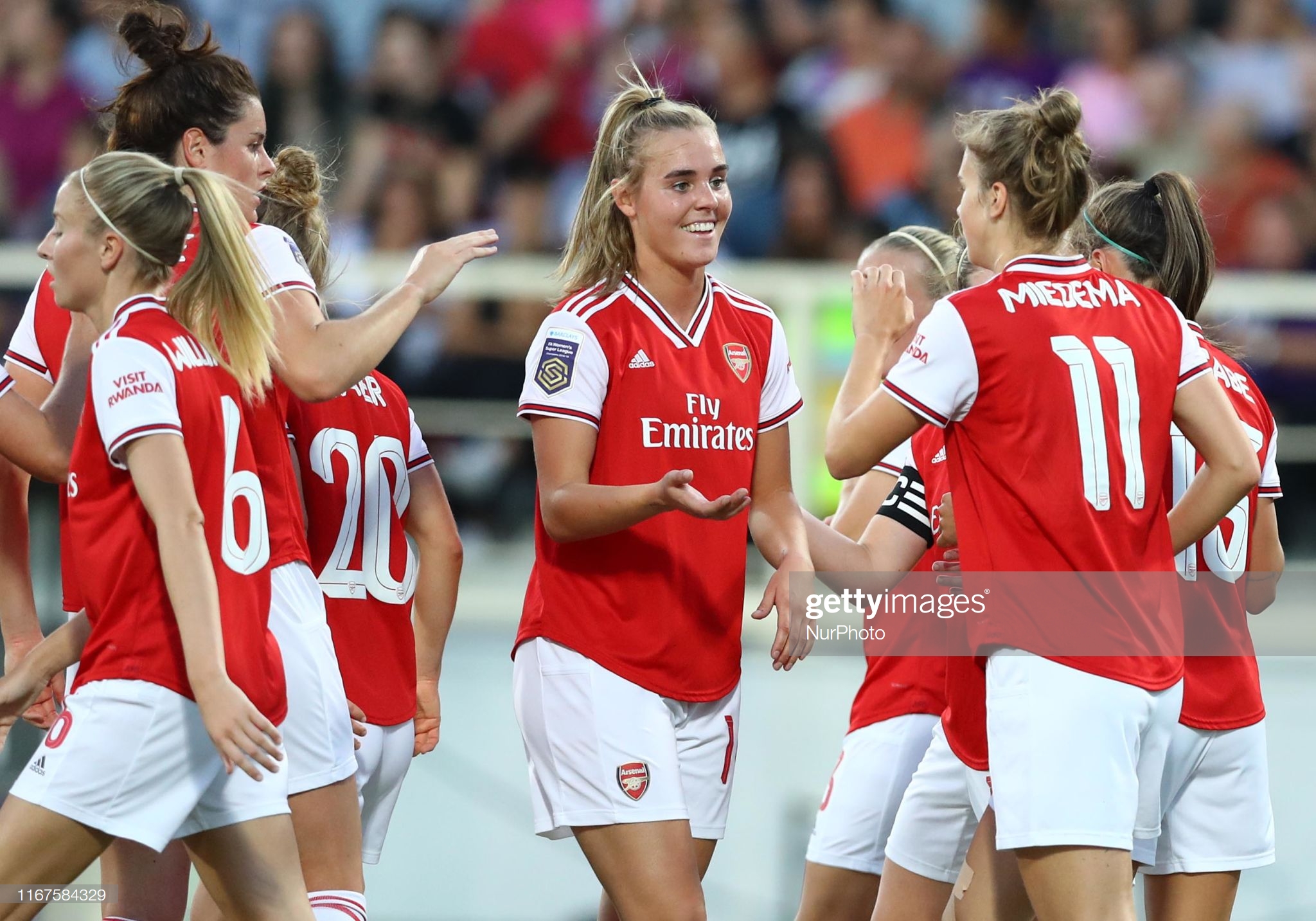 گزارش تصویری | دیدار تیم‌های آرسنال و فیورنتینا در لیگ قهرمانان زنان
