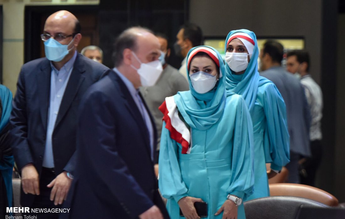 لباس فیروزه ای دختران المپیکی حذف شد | همه چیز درباره پوشش پرحاشیه