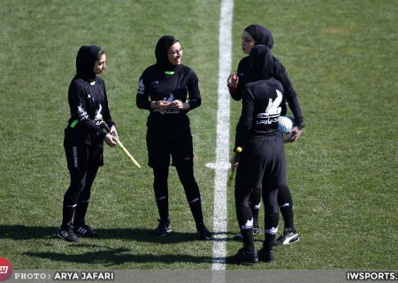 اشتباهات خبرساز داور دیدار استقلال و وارش نوشهر