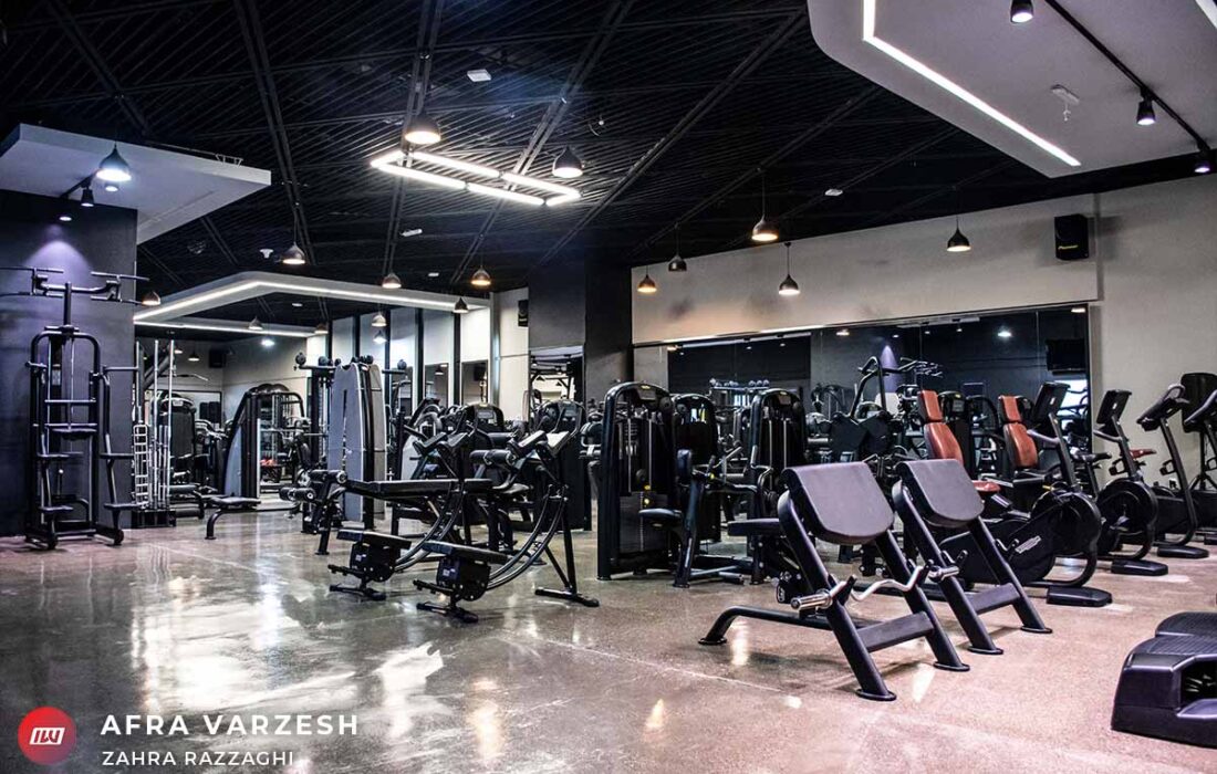 کمپ ۲۴، فراتر از یک باشگاه در ایرانمال