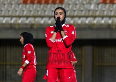 نخستین برد پرسپولیس و کامبک سپاهان برابر آوا