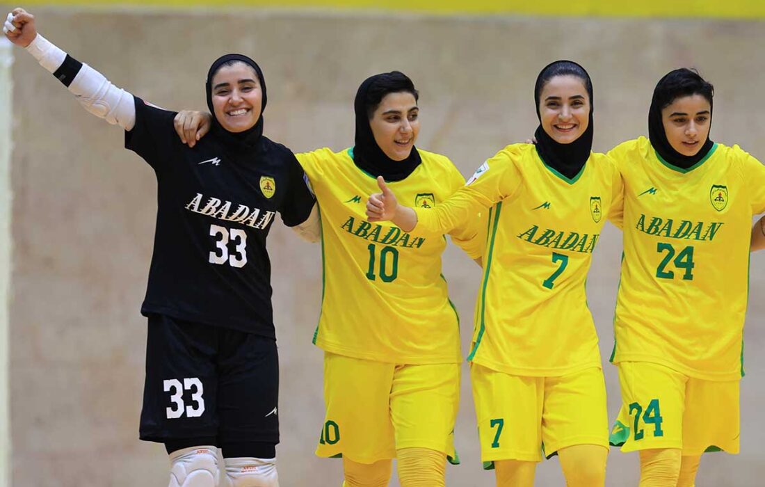 پیروزی نفت آبادان و مس کرمان در روز خوش میهمانان